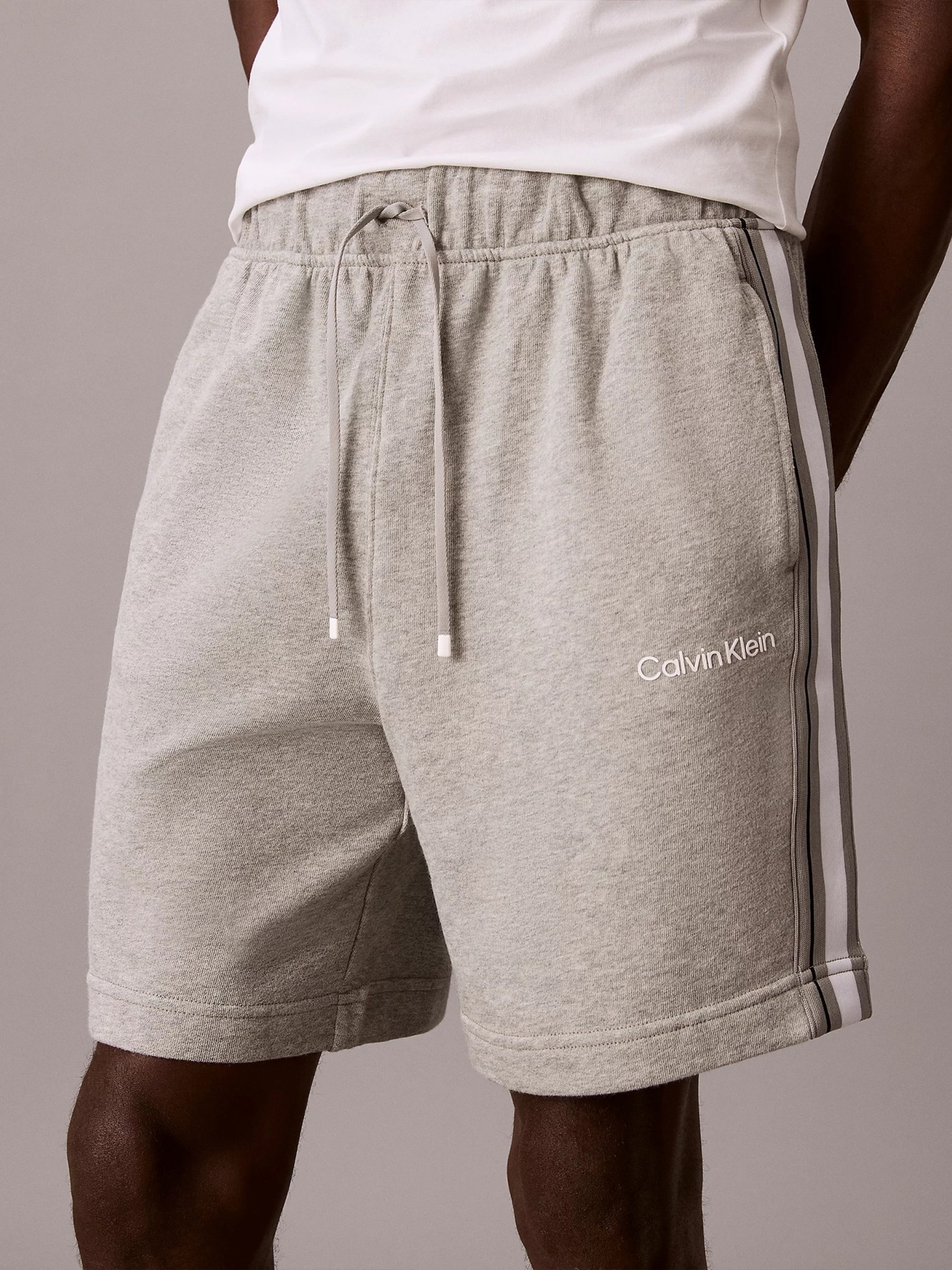 [CALVIN KLEIN] Shorts SS26 LVGMS6S801