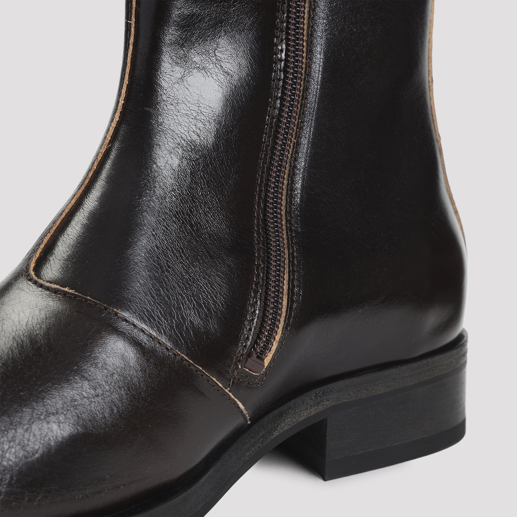[Our Legacy] Boots FW26 A4247CDA