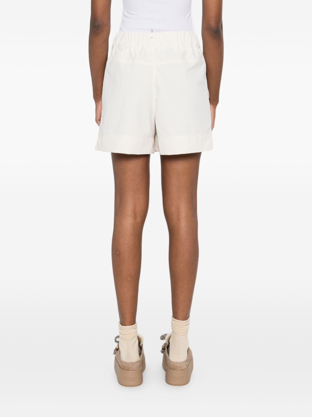 [Moncler] Shorts SS26 2B00005597SL050