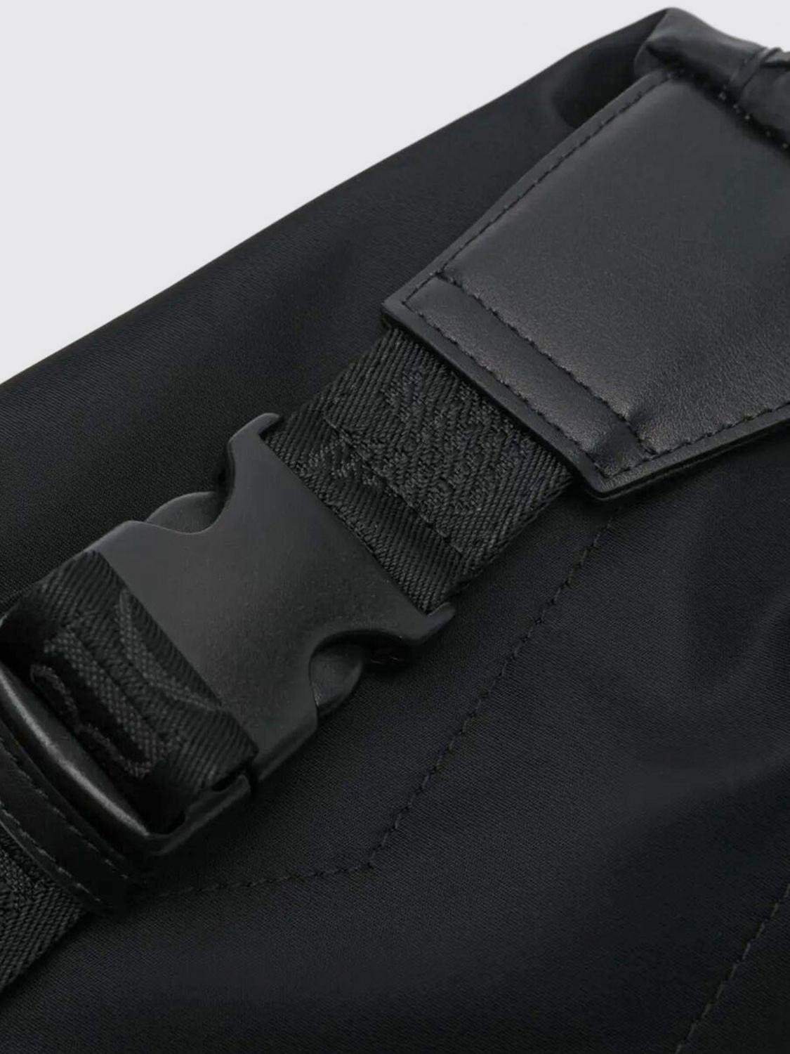 [Emporio Armani] Belt Bag SS26 EM001805AF13454|098 UC001