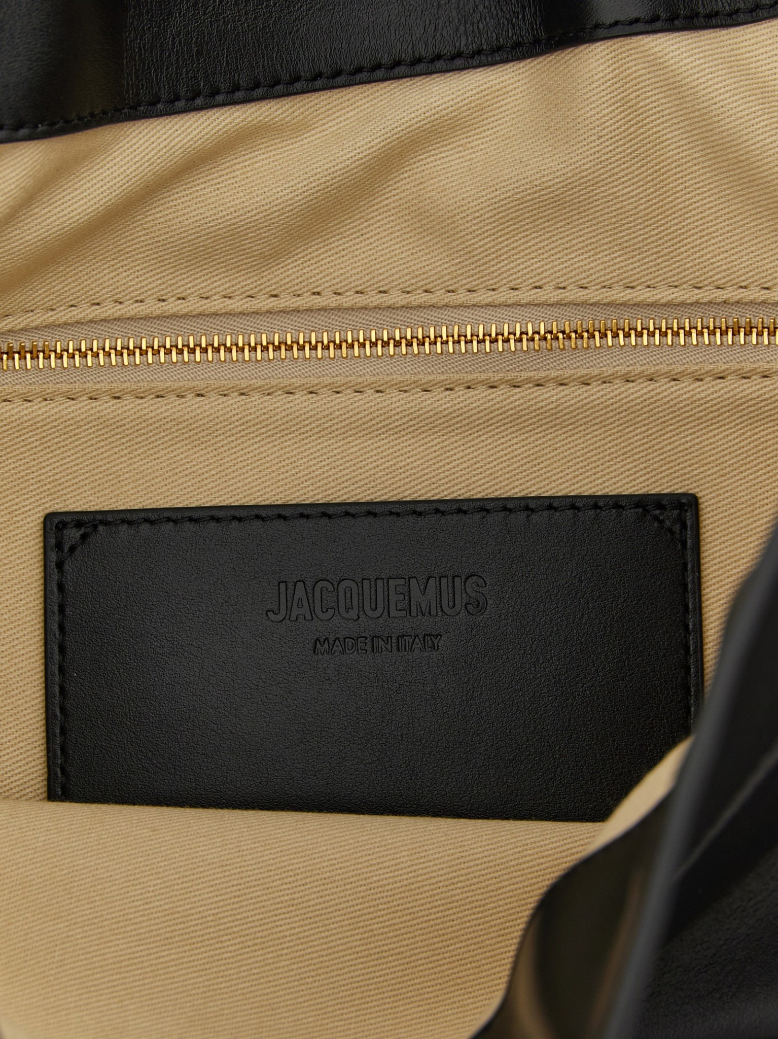 [JACQUEMUS] Shoulder bag FW25 25HBAW00437AC18A08990