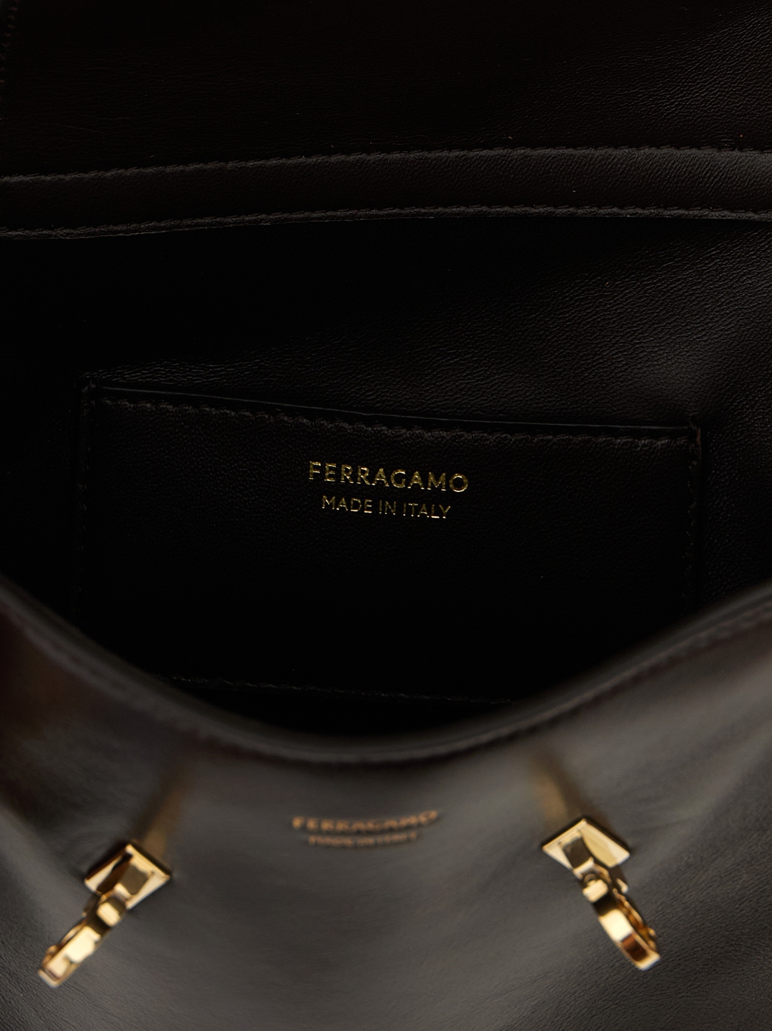 [Ferragamo] Cross body bag FW25 787897TESTADIMORO