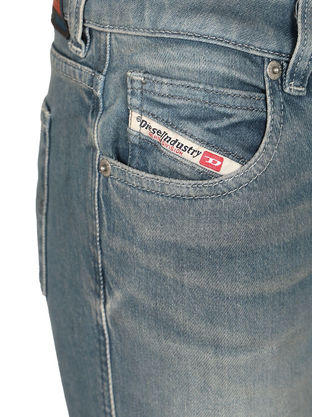 [Diesel] Jeans SS26 A1789709N7501