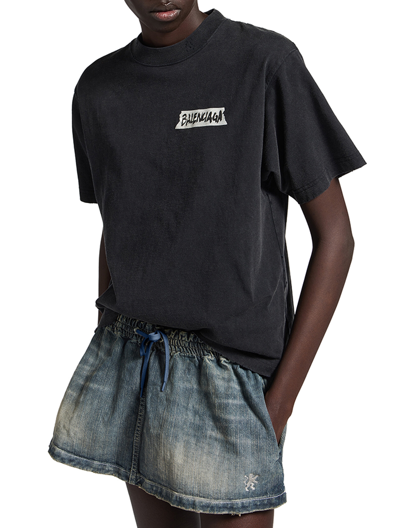 [Balenciaga] T-shirts Short Sleeve SS26 850990TTVL61041 FADED WASHED BLACK