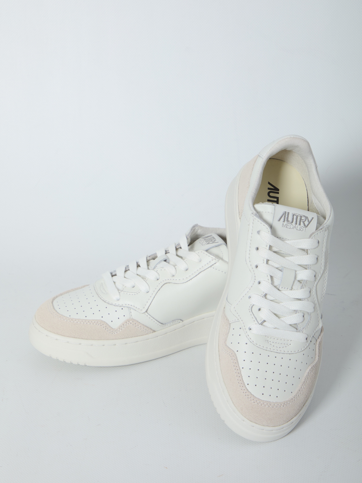 [AUTRY] Sneakers FW26 AULW_LS_30