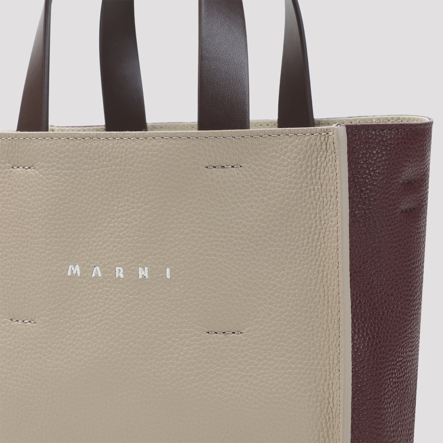 [Marni] Tote bag FW26 SHMP0040R0.P6533