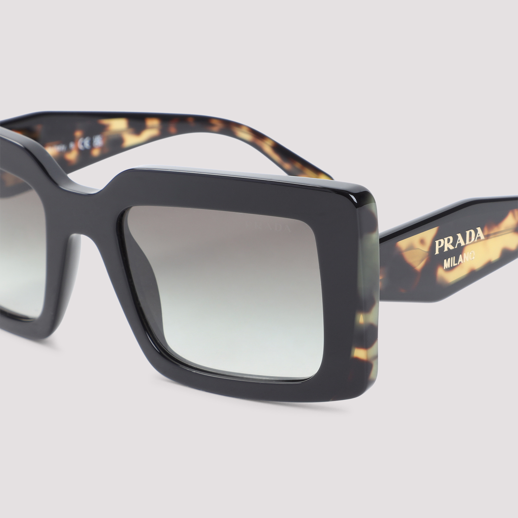 [PRADA EYEWEAR] Sunglasses FW26 0PRD01S