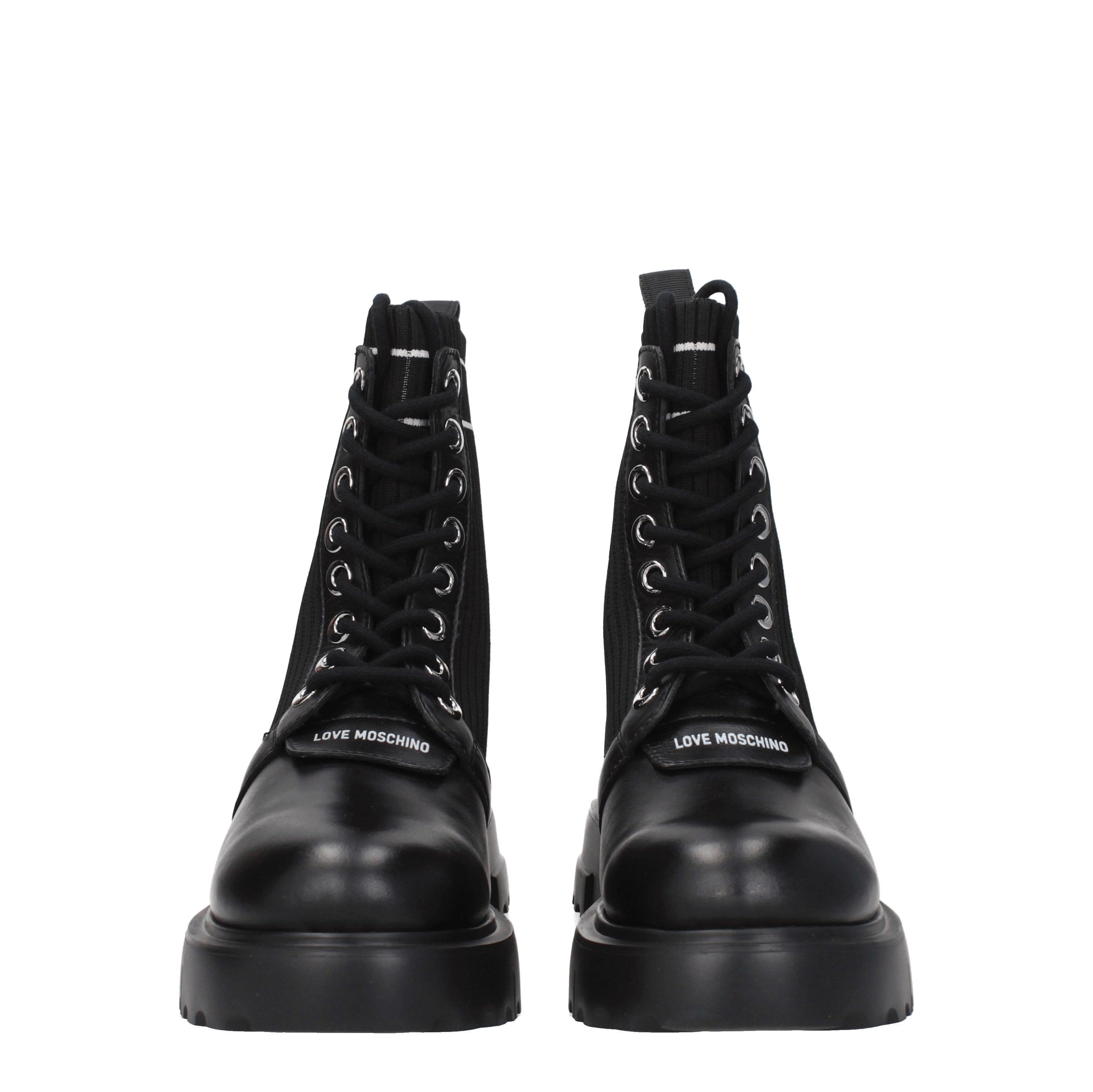 [Love Moschino] Ankle Boots SS26 JA24324G0IY600A