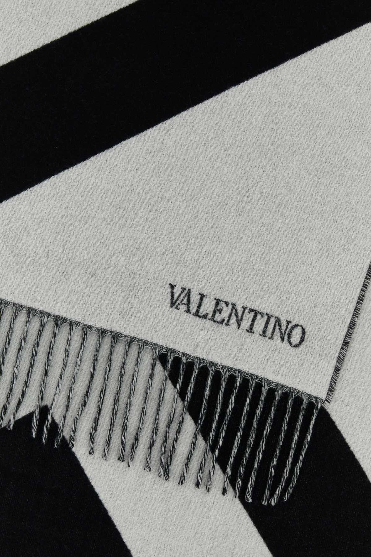 [Valentino Garavani] Scarf FW23 3W0ED007BPA 0AN