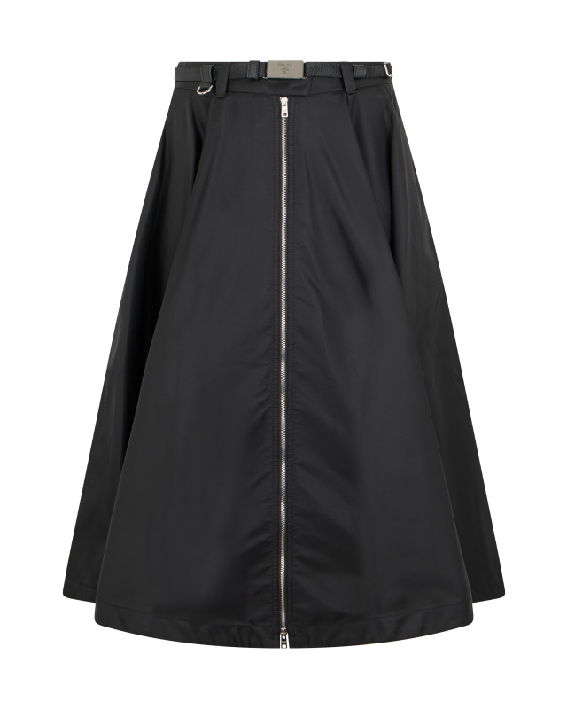 Wide skirt with zipper