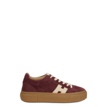 Sneakers with high sole