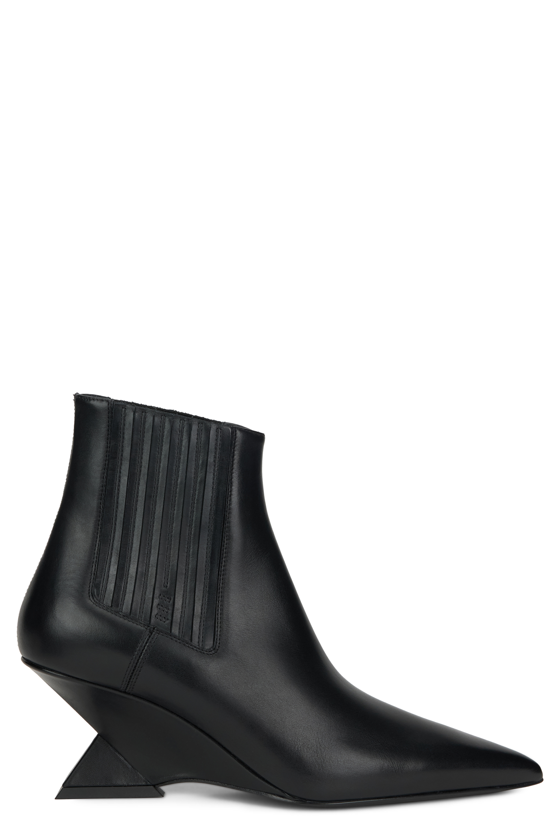 Ankle boots with heel