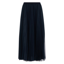 Long skirt with pleats
