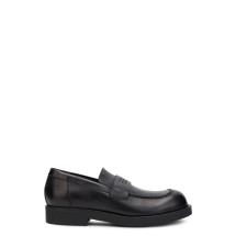 Casual loafers with distinctive details