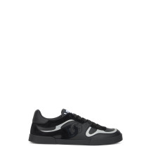 Sports Shoe with logo