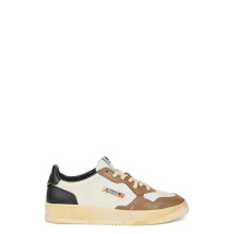 Sneakers with high sole