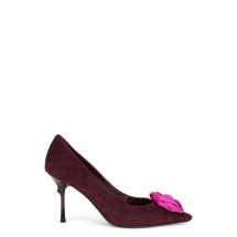 Décolletage in suede