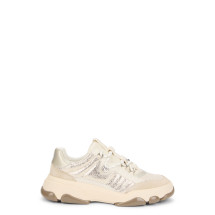 Sneakers with high sole