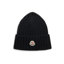 Knitted beanie with turn-up