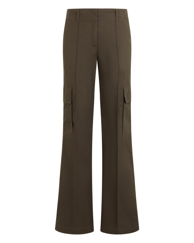 Flared pants with pockets