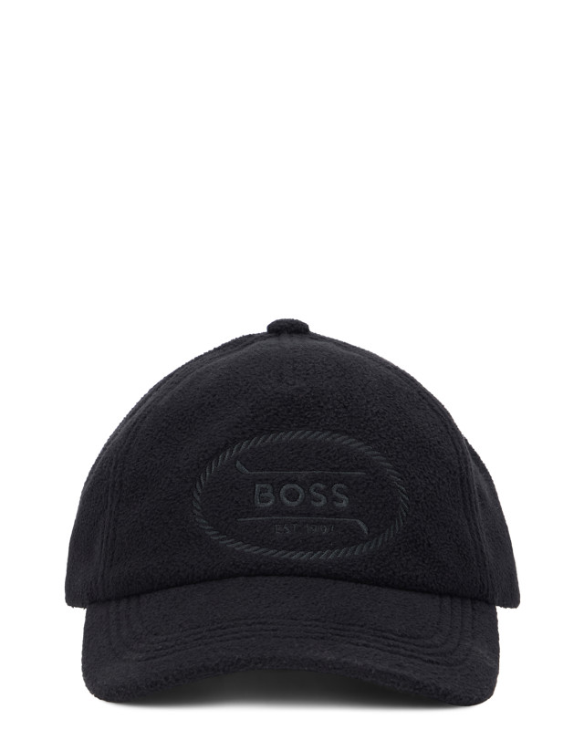 Cap with curved visor
