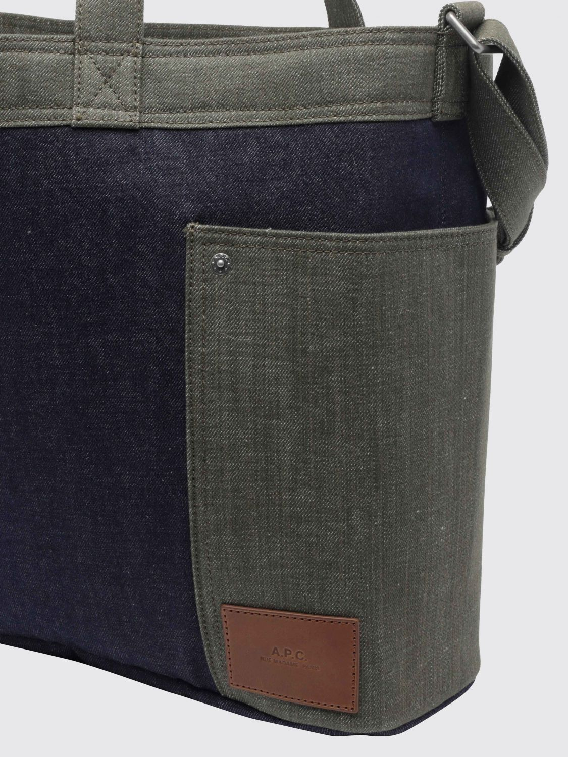 [A.P.C.] Shoulder bag FW26 COHRSM67084 SAB