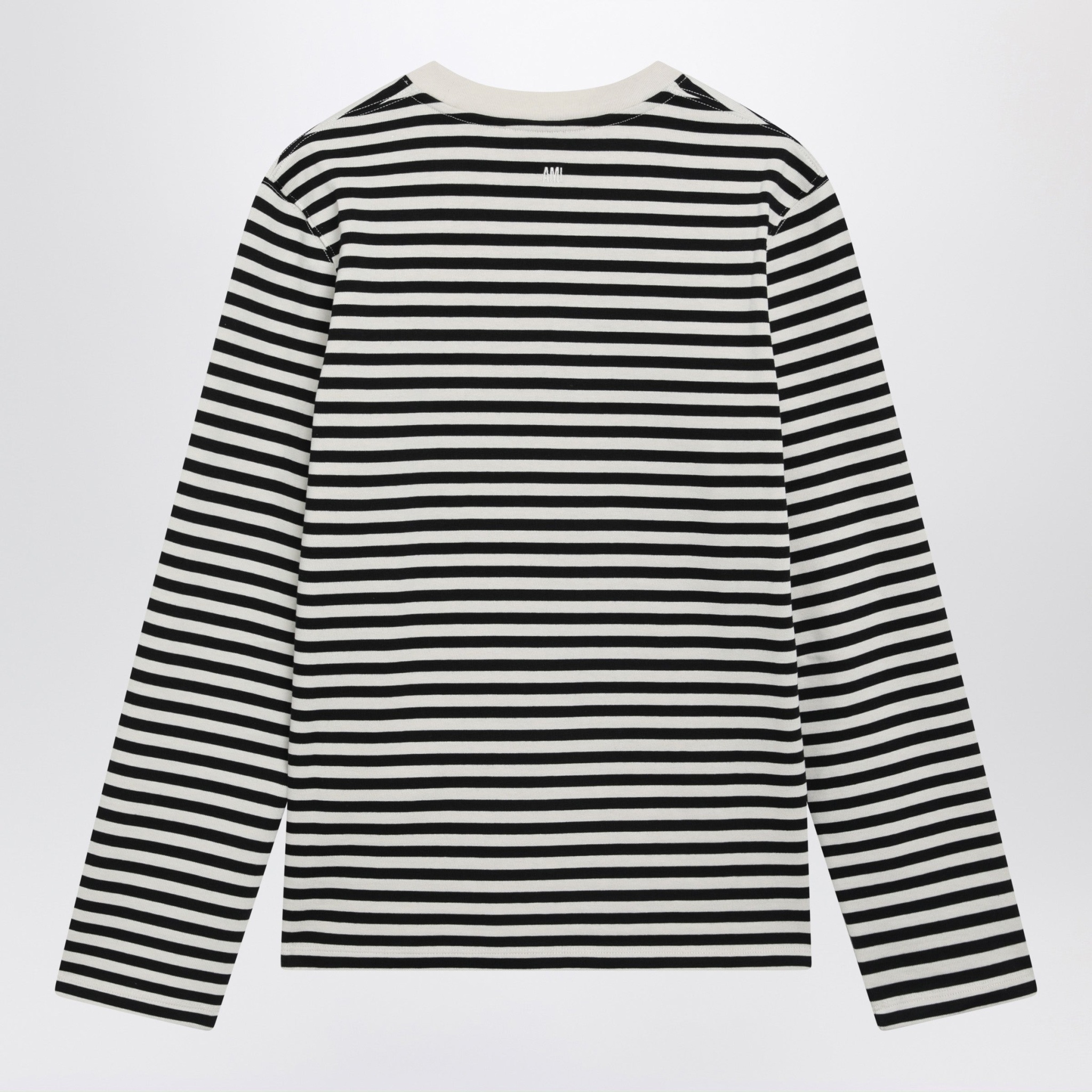 [Ami Paris] T-shirts Long Sleeve FW26 UTS414DJE0241