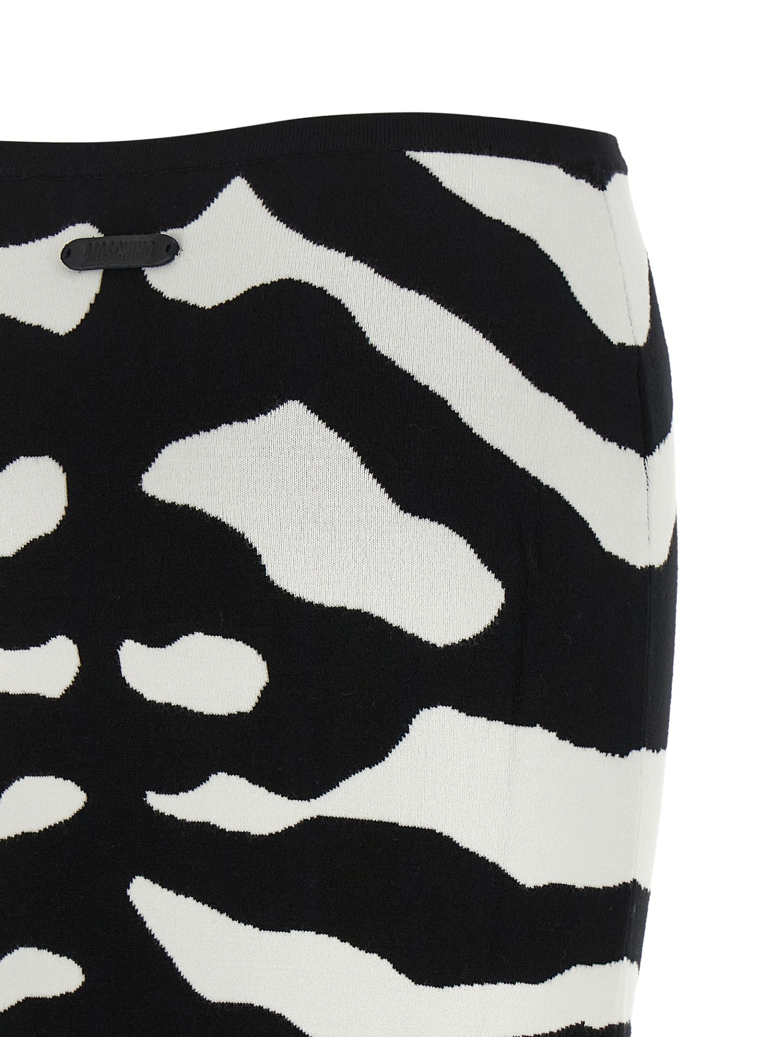 [Moschino] Long skirt FW26 A018155061555