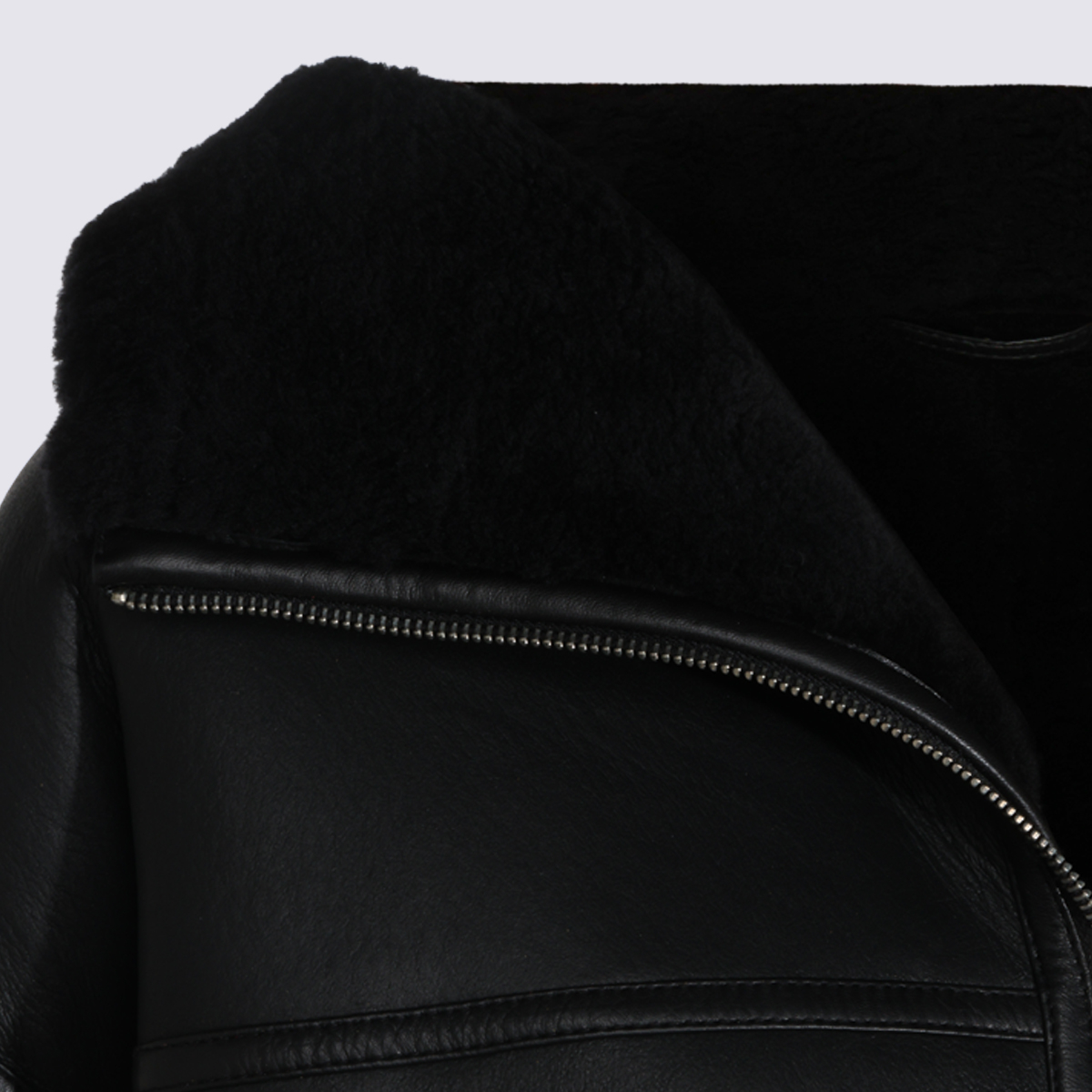 [TOTEME] Leather Jacket FW26 214122606200001