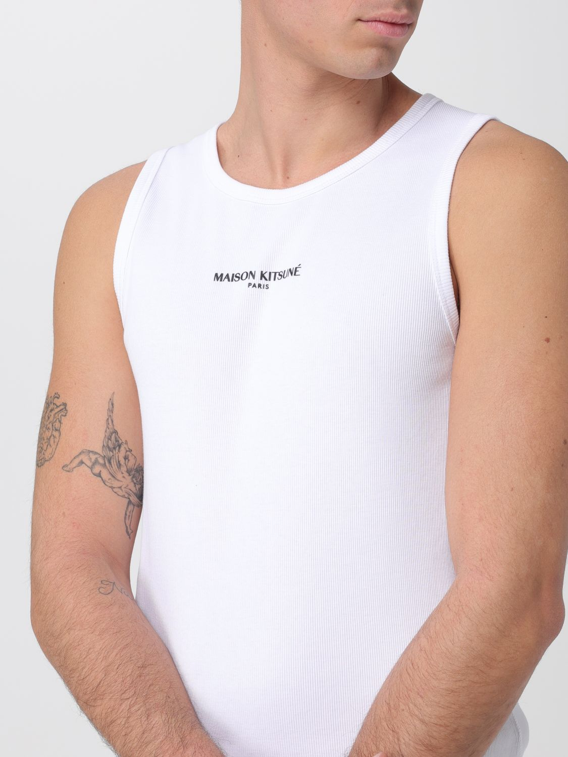 [MAISON KITSUNE] T-shirts Sleeveless SS26 QM00600KA0033 P100