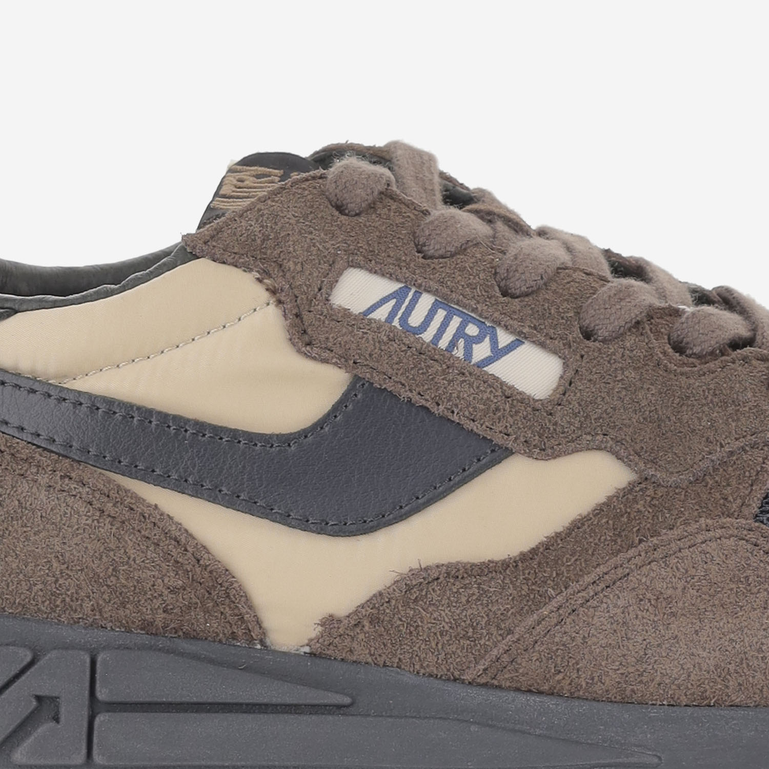 [AUTRY] Sneakers FW26 WWLMBY06NYLCOLSOLBARKPEBB