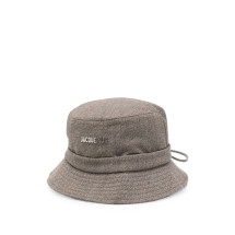 [JACQUEMUS] Hat FW26 ACU00001AW00916 880