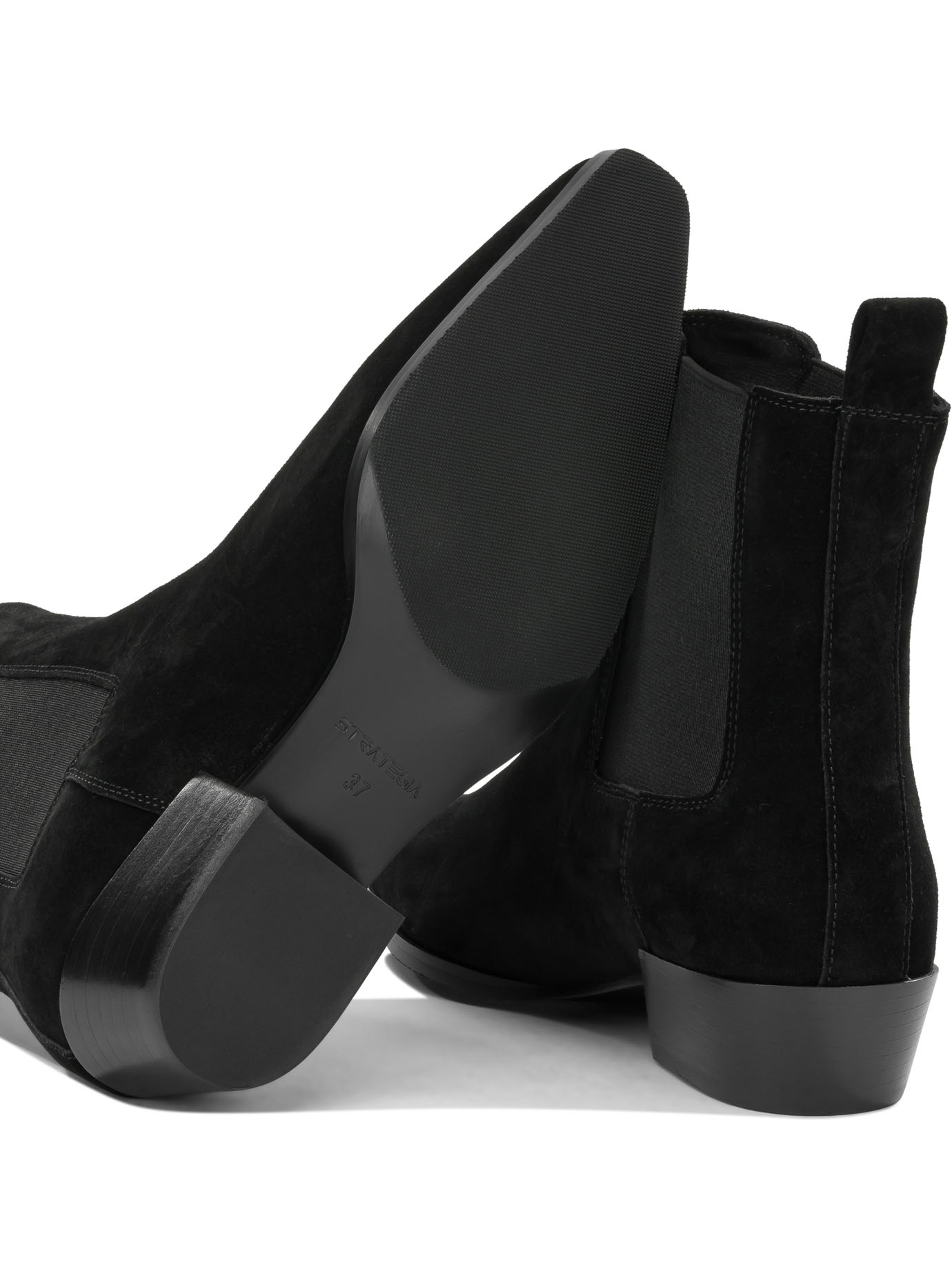 [Strategia] Ankle Boots FW26 A5900-XVELOUR NERO