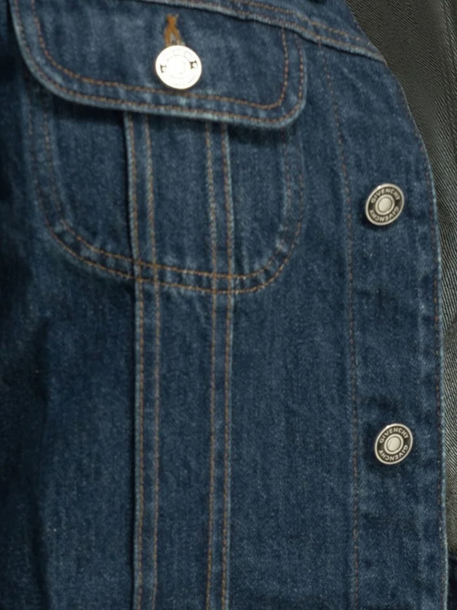 [Givenchy] Denim Jacket FW26 BW00VW517B