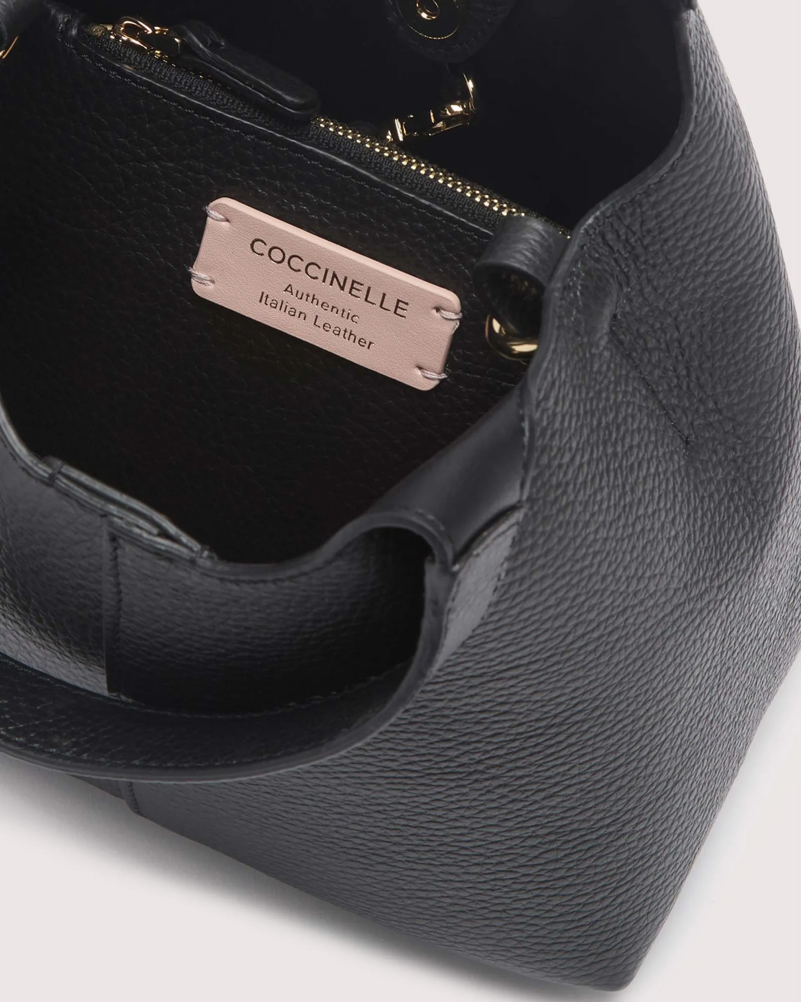 [Coccinelle] Tote bag FW26 E1SHA580101001