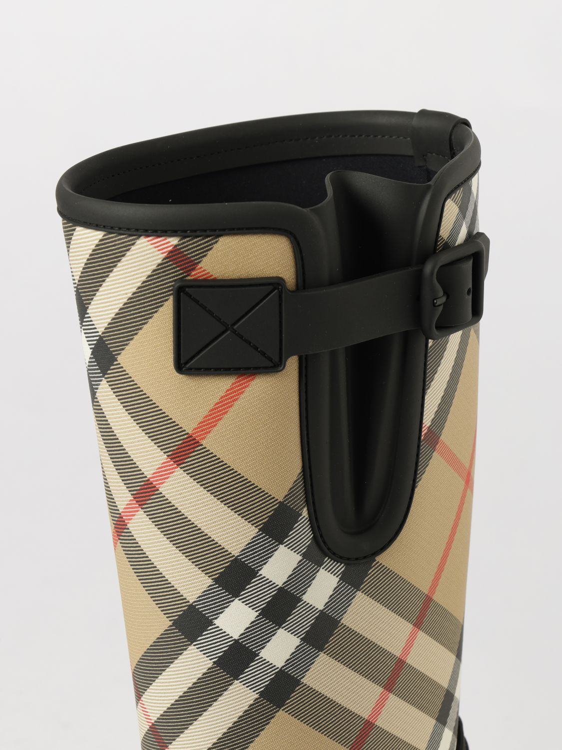 [Burberry] Boots FW26 8111677
