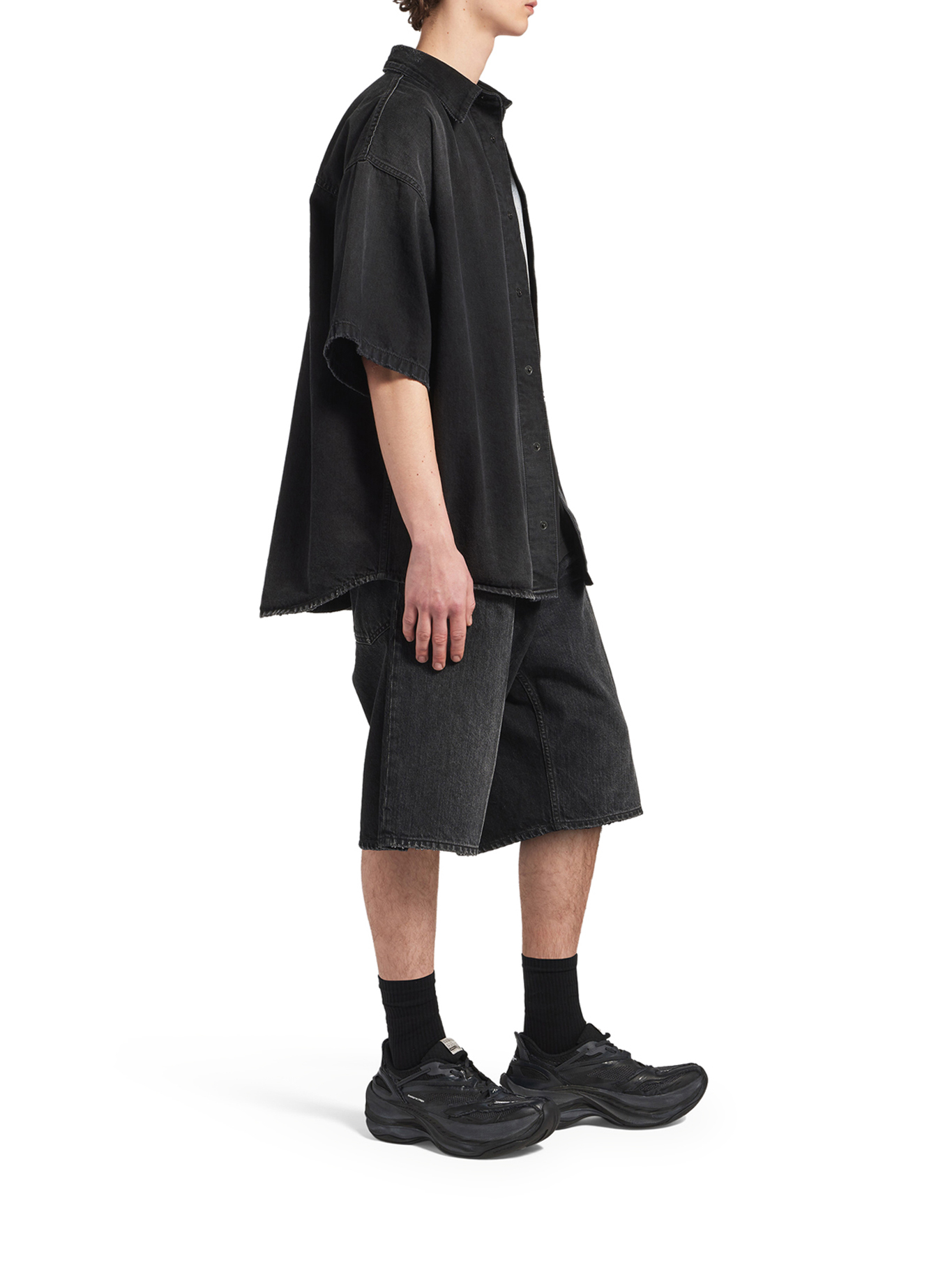 [Balenciaga] Shirts Short Sleeve FW26 A001R6TUW741000 BLACK