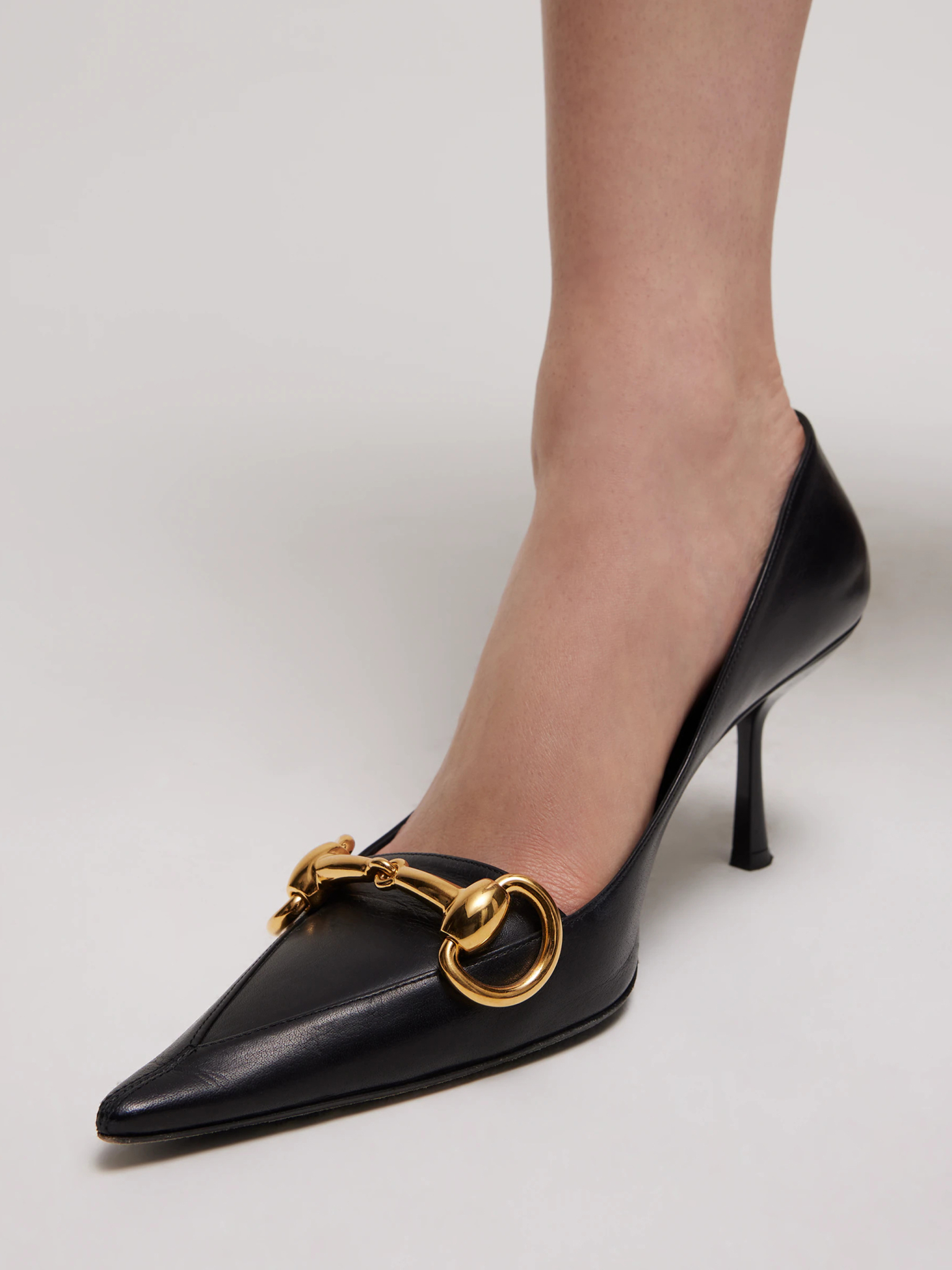 [Gucci] Pumps FW26 875068AAGOE1000