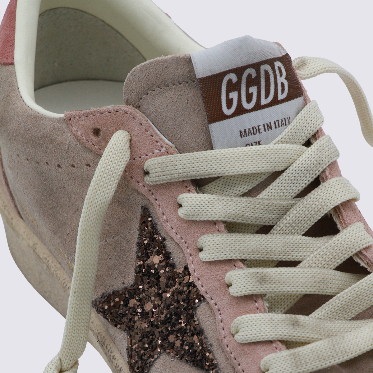 [Golden Goose] Sneakers FW26 GWF00117F00869425819