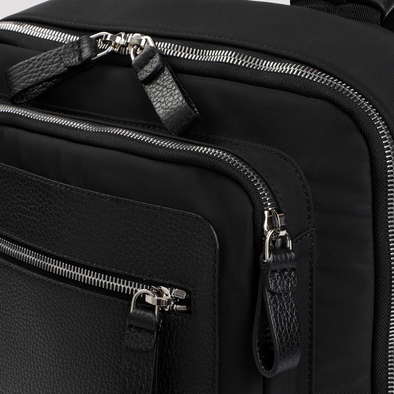 [Giorgio Armani] Backpack FW26 Y2O184.Y752E