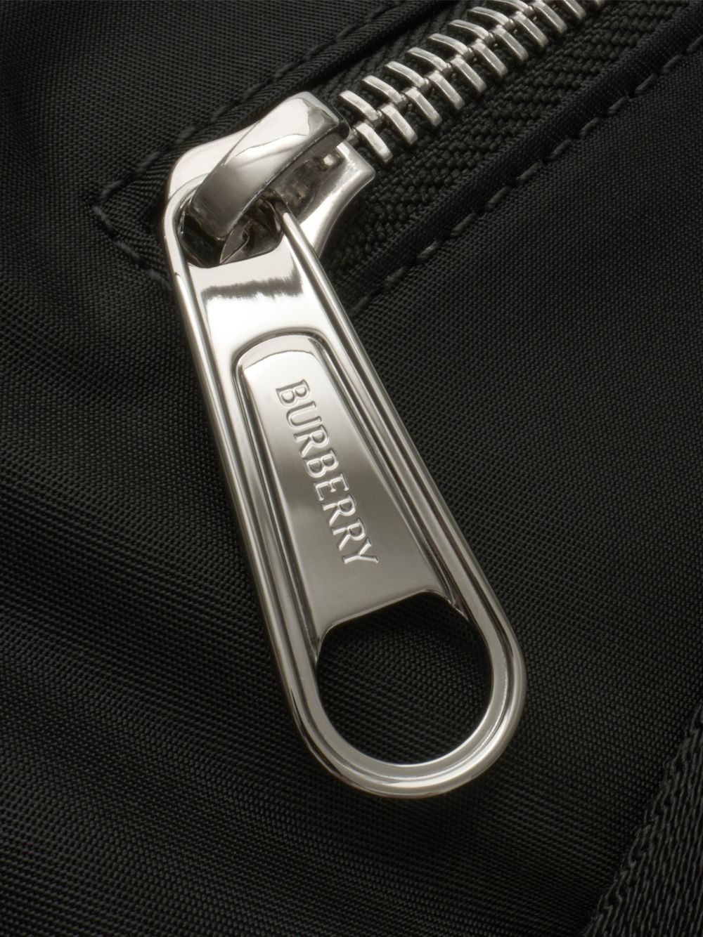 [Burberry] Belt Bag FW26 8126755X