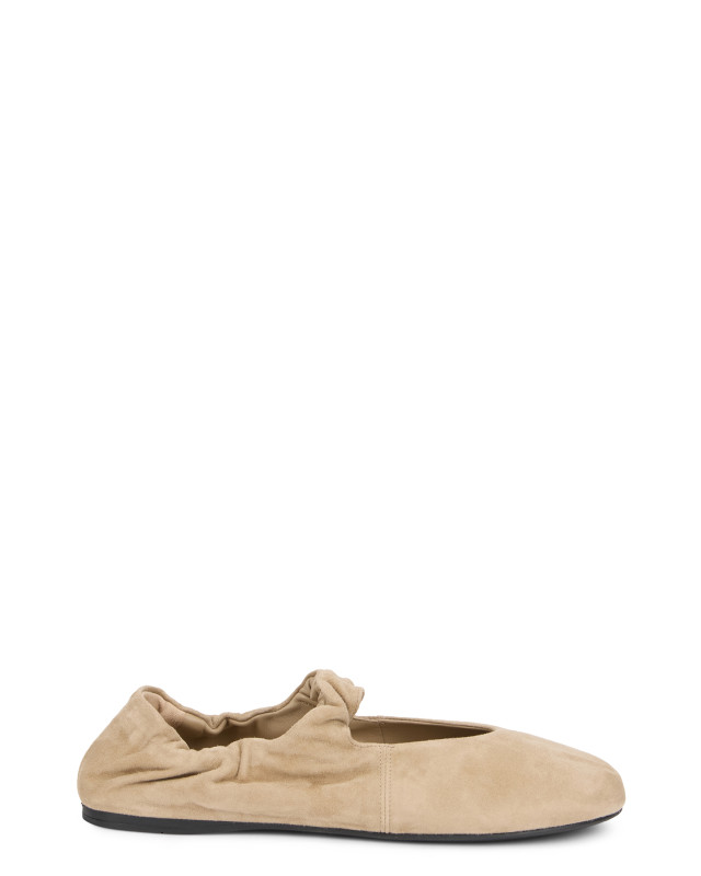 Ballet slippers with elastic
